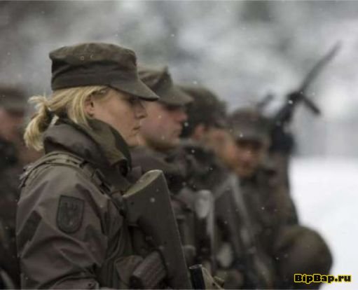Девушки служащие в армии
