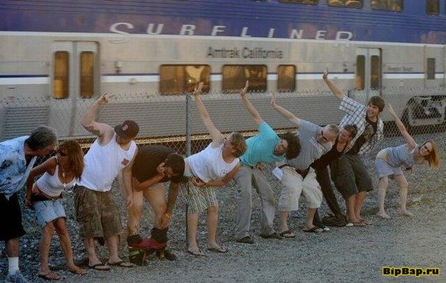 Тупые американцы встречают поезда