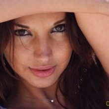 Подборка разных фотографий красивых девушек часть 1 (33 фото)