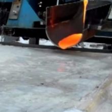 Что произойдёт, если вылить раскалённую лаву на лед?