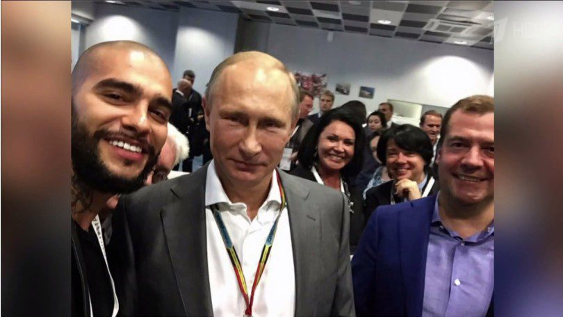 Смешные селфи знаменитостей (11 фото) 🔥 Прикольные