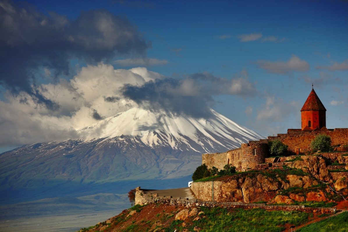 Горы армении картинки
