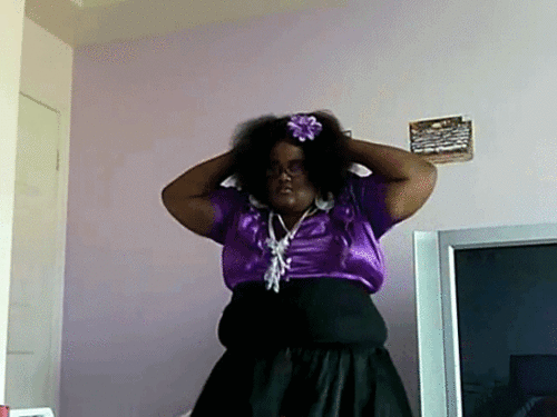 Гифка негритянки. Негритянка танцует. Толстая негритянка танцует. Жирные черные женщины.