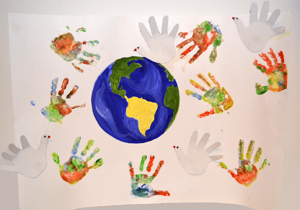Мир вокруг 4 5 лет. День земли рисунок. День земли в детском саду рисование. Рисование день земли старшая группа. Рисование на тему Планета земля.